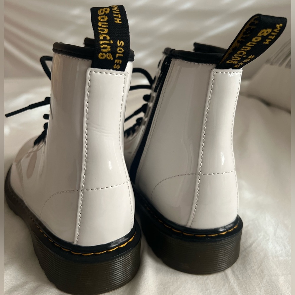 Dr. Martens Kids White and Black Boots - Picture 3 of 16